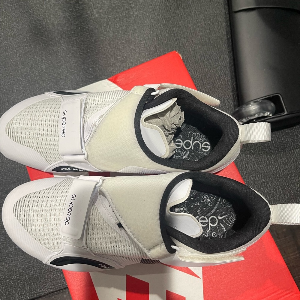 Nike Superrep Cycle Shoes. Cleats Included. Size 10. Gem